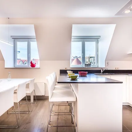 Amatus 303 In With Balcony *