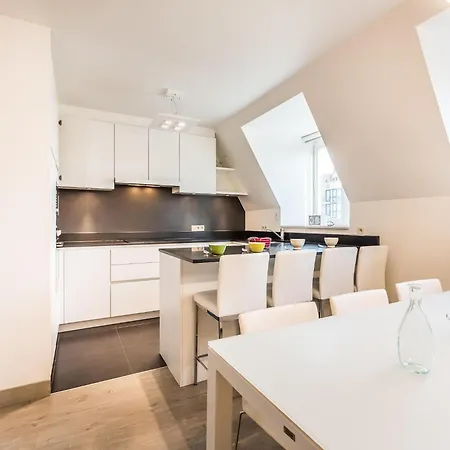 Amatus 303 In With Balcony Apartment
