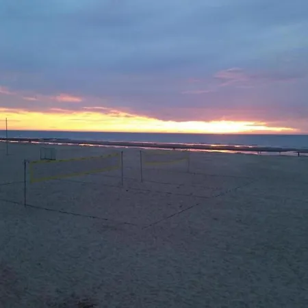 Апартаменты In Near Seawall &